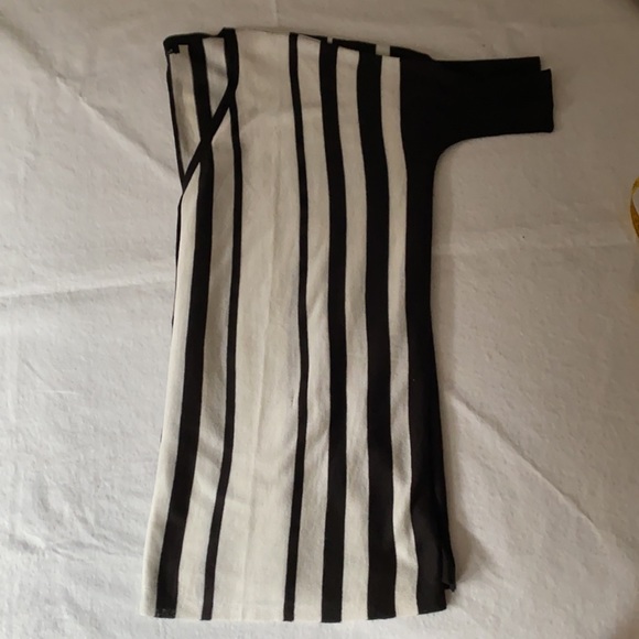 CECICO Short Sleeve Oversized Sz S cardigan . - Picture 12 of 16